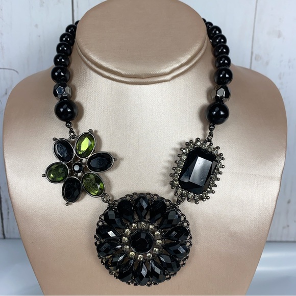 Premier Designs Necklace Black Green Beads Flower Brooch Rhinestone Crochet - Picture 2 of 7